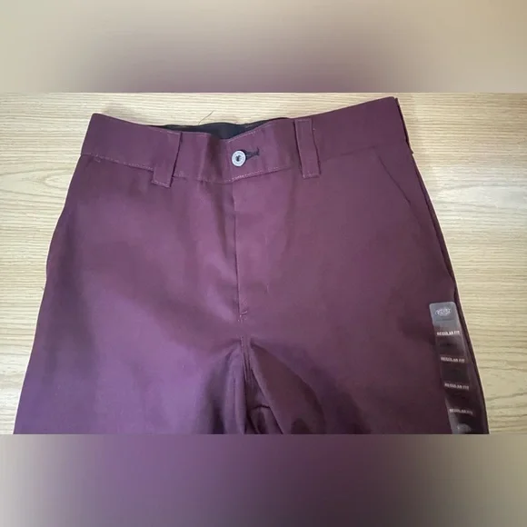 Dickies Men's Chinos in Deep Burgundy - Picture 4 of 10